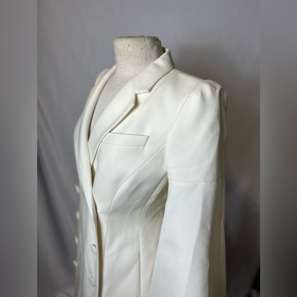 Fendi cream runway Double breasted wool Twill coat EU42/US6 - Picture 3 of 11